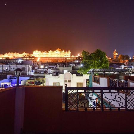 Oyo Home Heritage Stay Udaipur Luaran gambar